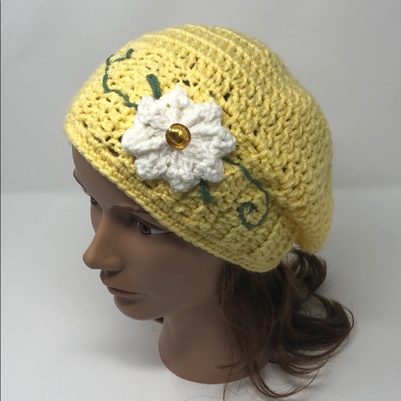 Winter slouchy daisy beanie ladies hat yellow - Picture 4 of 6